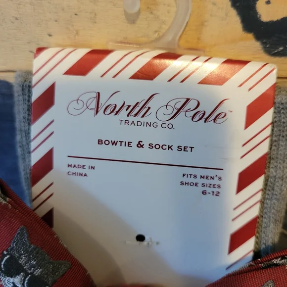 SALE-North Pole Trading Co men's bowtie and socks with cat theme set - Picture 2 of 7